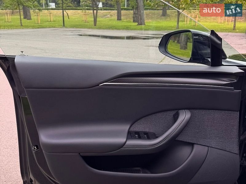 Ліфтбек Tesla Model S 2022 в Києві