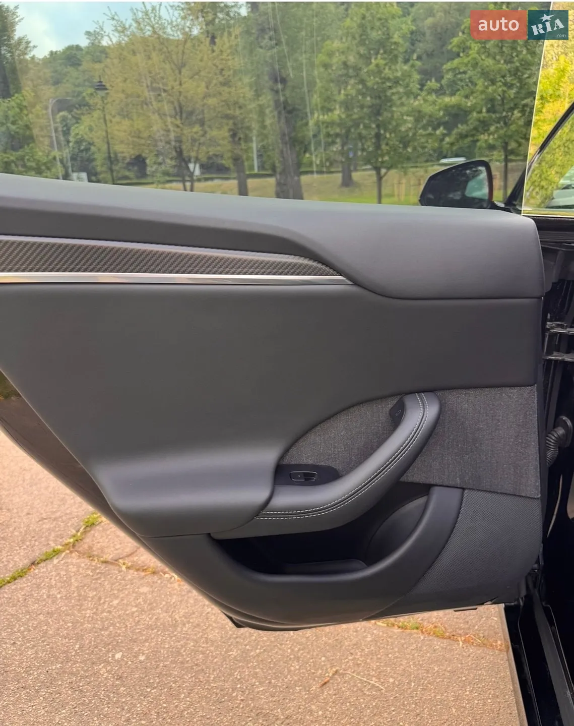 2022 Tesla Model S - мініатюра 19