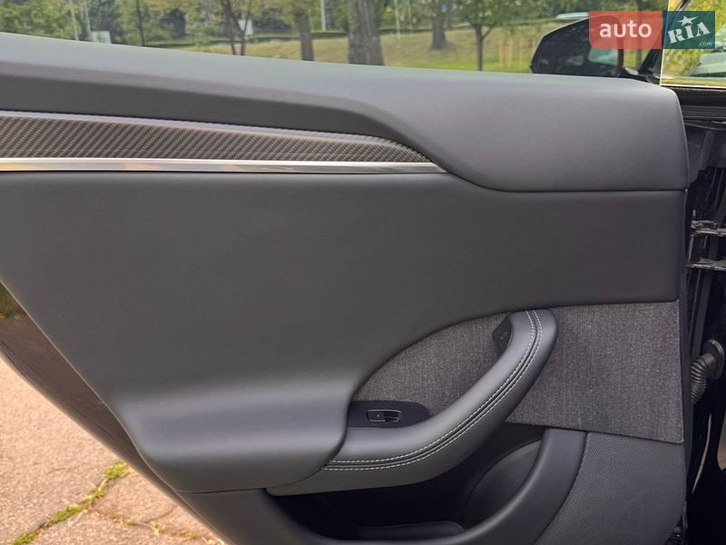 Ліфтбек Tesla Model S 2022 в Києві