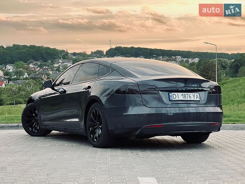 Лифтбек Tesla Model S 2015 в Тернополе фото 6 Лифтбек Tesla Model S 2015 в Тернополе