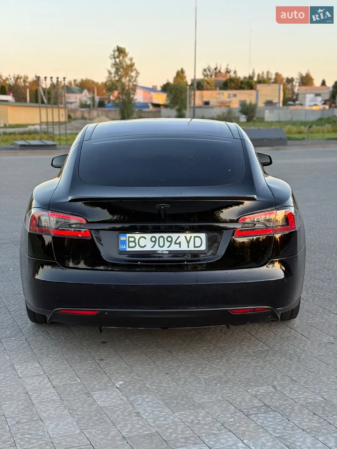 2015 Tesla Model S - мініатюра 5