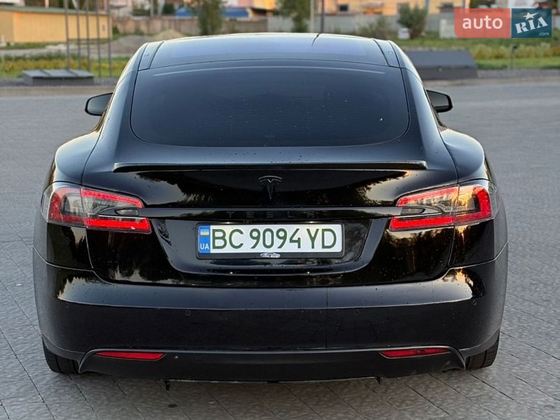 Ліфтбек Tesla Model S 2015 в Львові фото 5 Ліфтбек Tesla Model S 2015 в Львові