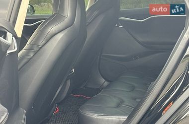 Ліфтбек Tesla Model S 2015 в Львові фото 9 Ліфтбек Tesla Model S 2015 в Львові