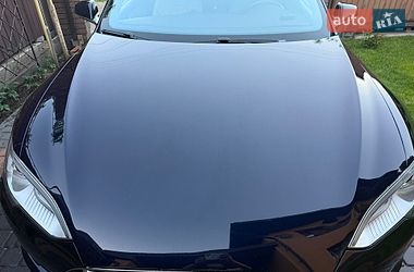 Ліфтбек Tesla Model S 2015 в Києві