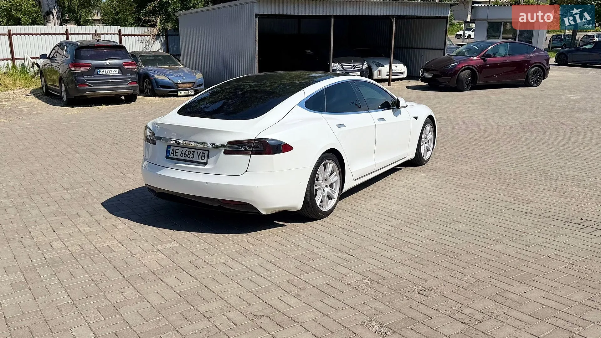 2020 Tesla Model S - мініатюра 8