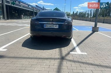 Лифтбек Tesla Model S 2017 в Первомайске