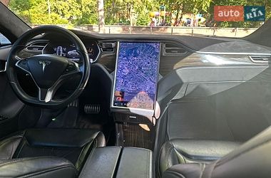 Ліфтбек Tesla Model S 2014 в Києві