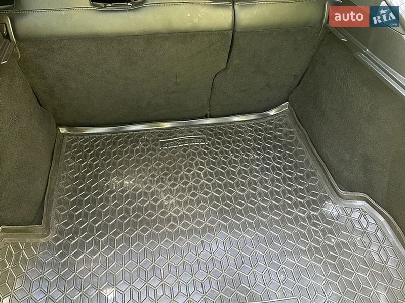 Ліфтбек Tesla Model S 2014 в Києві