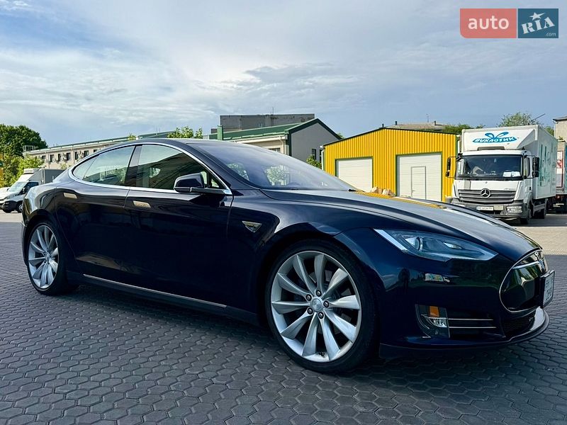 Лифтбек Tesla Model S 2014 в Одессе
