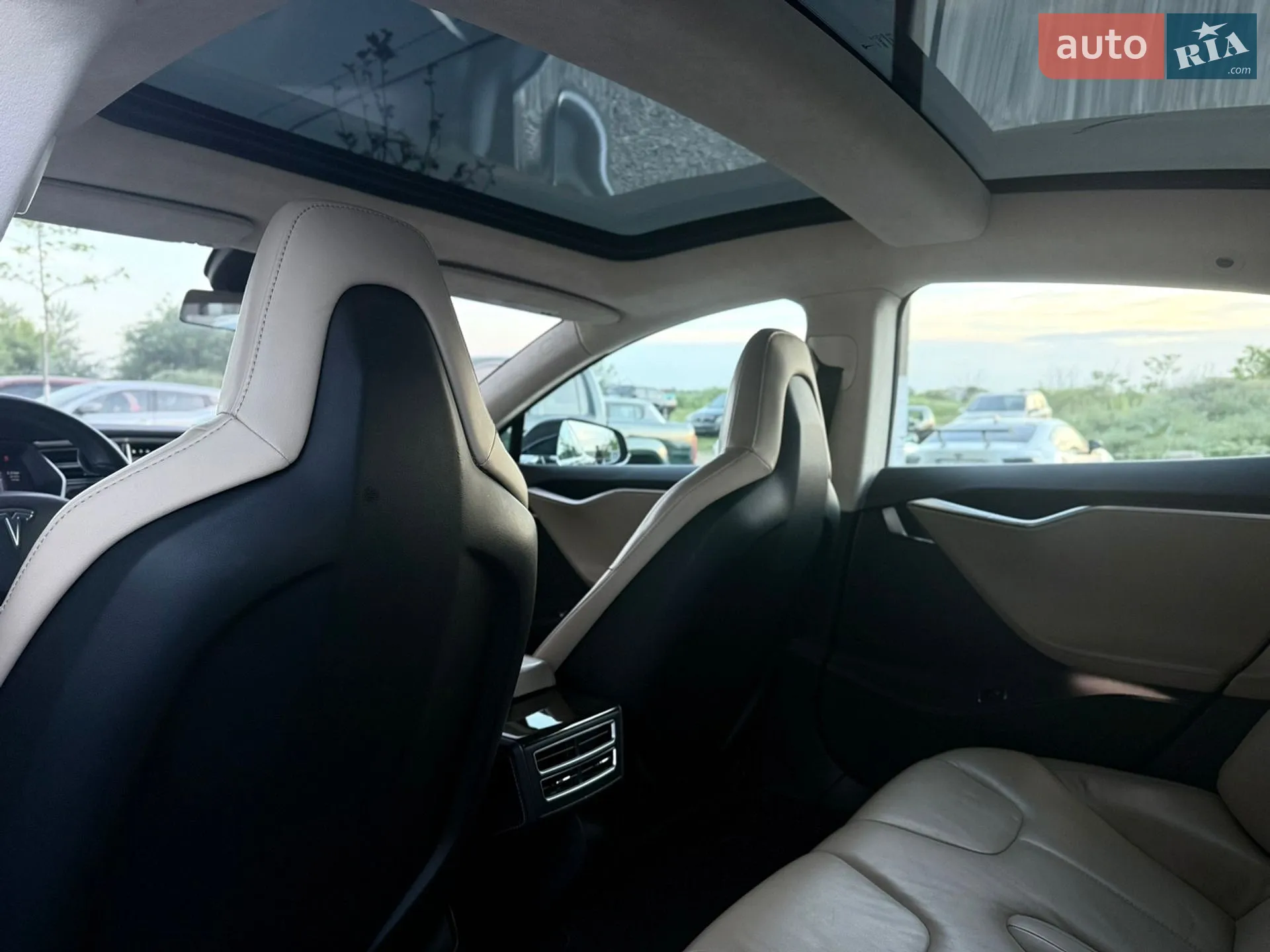 2014 Tesla Model S - мініатюра 26