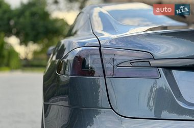 Лифтбек Tesla Model S 2017 в Луцке