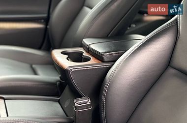 Ліфтбек Tesla Model S 2019 в Києві