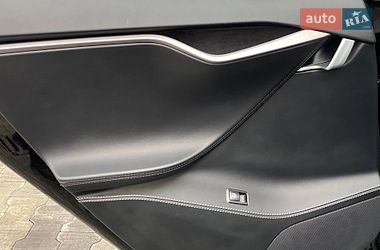 Ліфтбек Tesla Model S 2019 в Києві