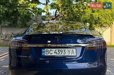 Ліфтбек Tesla Model S 2017 в Коломиї