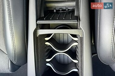 Ліфтбек Tesla Model S 2017 в Коломиї