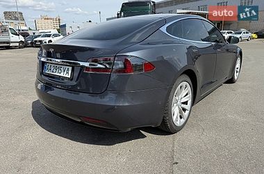 Лифтбек Tesla Model S 2016 в Киеве