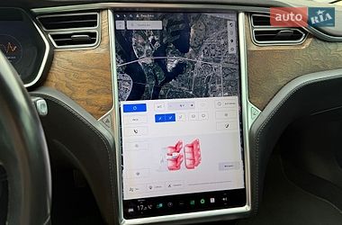 Лифтбек Tesla Model S 2016 в Киеве