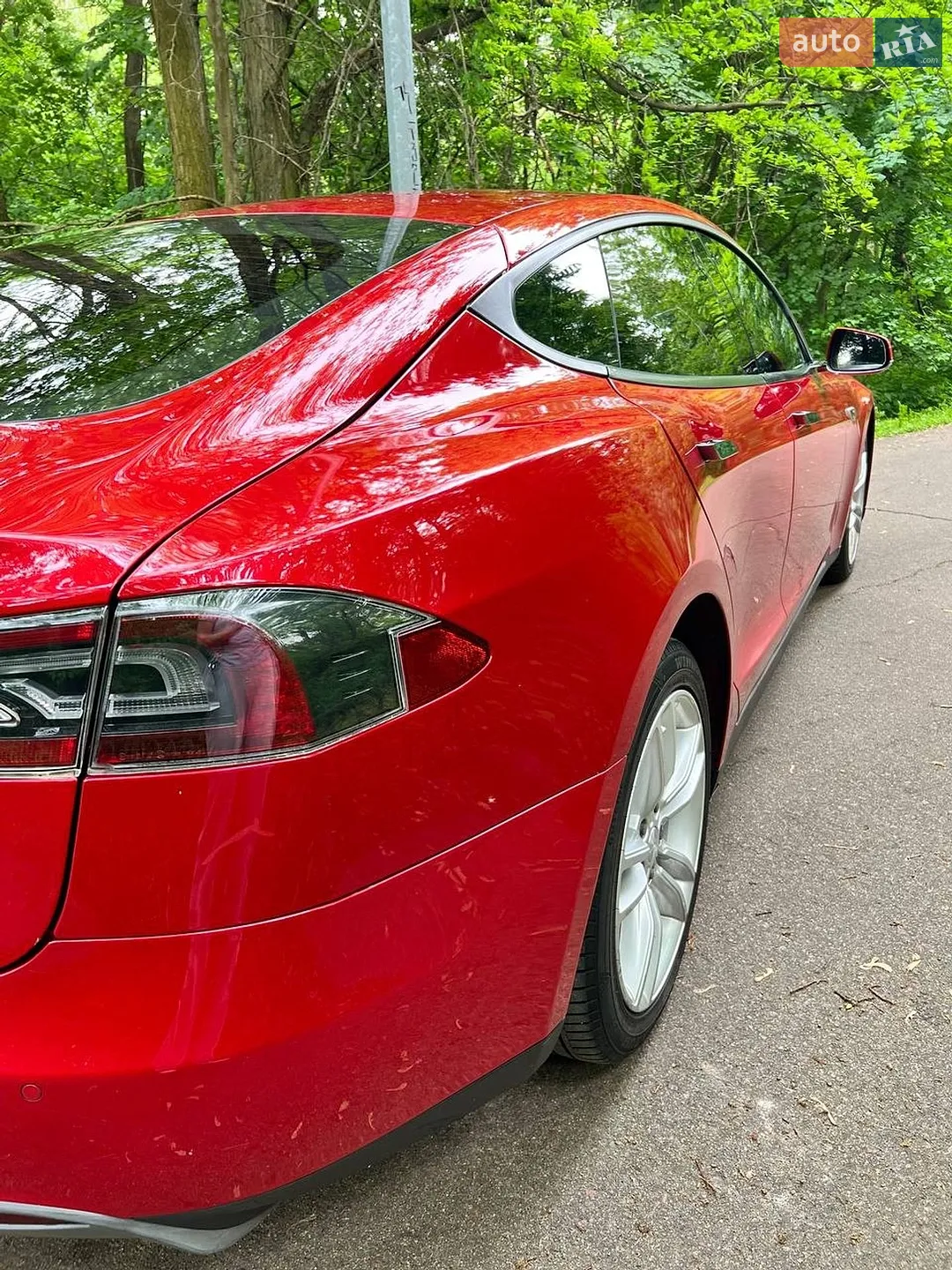 2014 Tesla Model S - мініатюра 5