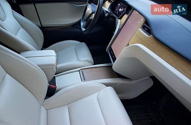 Лифтбек Tesla Model S 2020 в Одессе