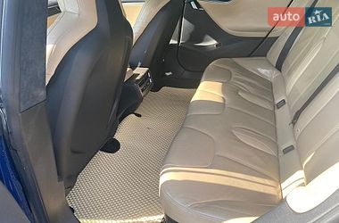 Ліфтбек Tesla Model S 2015 в Львові