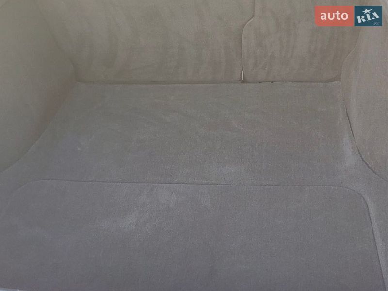 Лифтбек Tesla Model S 2015 в Киеве