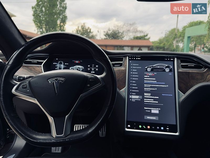 Лифтбек Tesla Model S 2016 в Одессе
