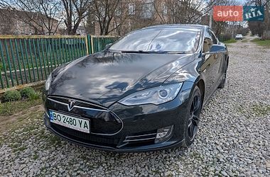 Лифтбек Tesla Model S 2013 в Тернополе фото 26 Лифтбек Tesla Model S 2013 в Тернополе