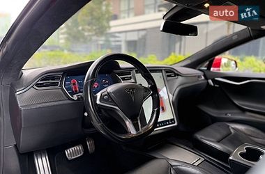 Ліфтбек Tesla Model S 2015 в Києві