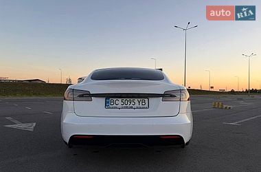 Ліфтбек Tesla Model S 2021 в Львові