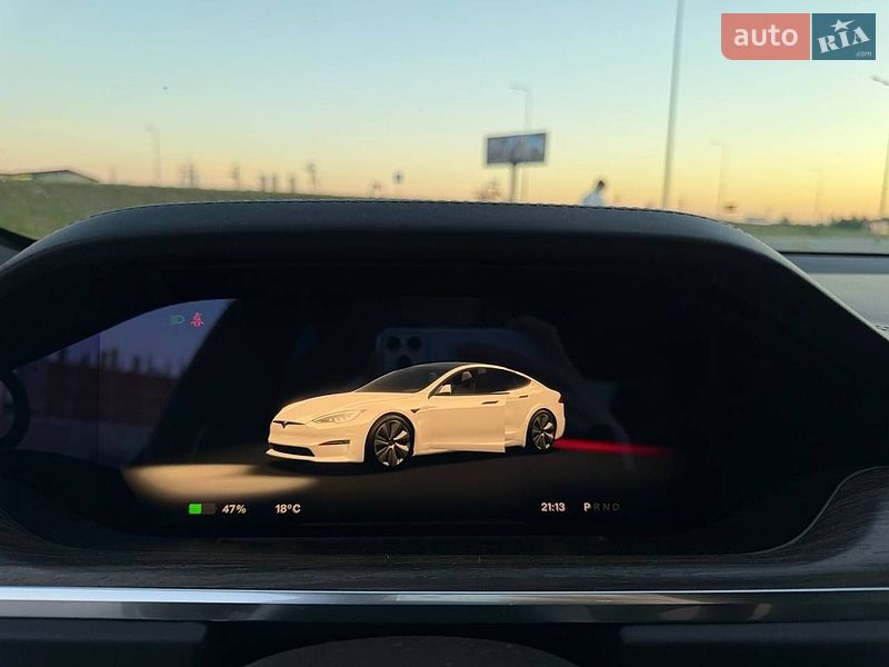 Ліфтбек Tesla Model S 2021 в Львові