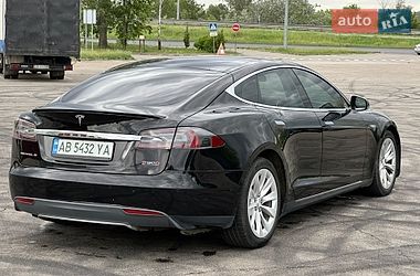 Ліфтбек Tesla Model S 2016 в Києві