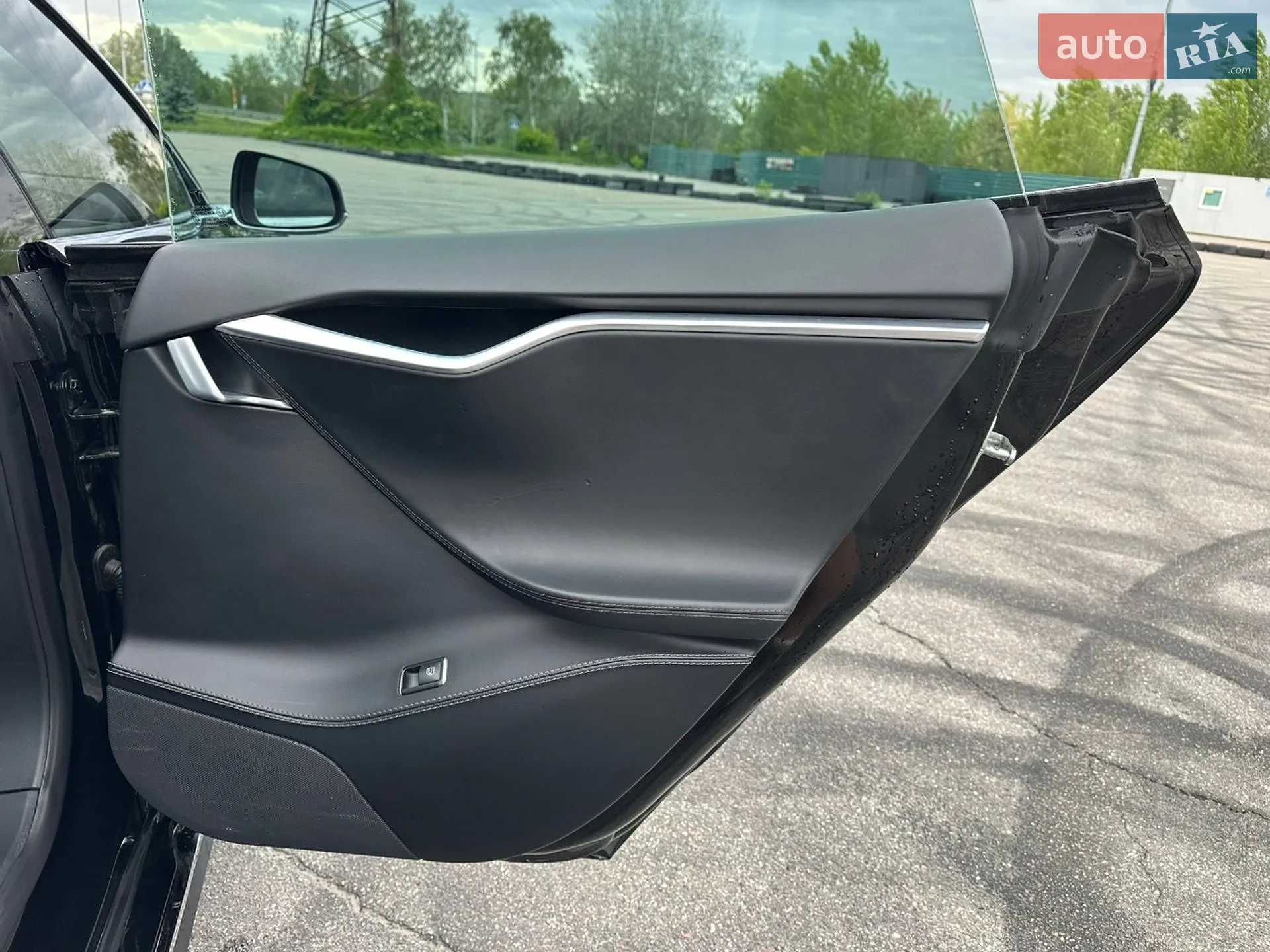 2016 Tesla Model S - мініатюра 19