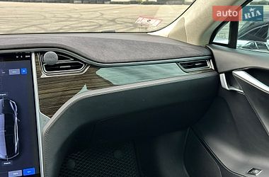 Ліфтбек Tesla Model S 2016 в Києві