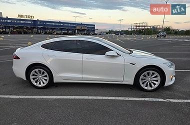 Ліфтбек Tesla Model S 2017 в Києві
