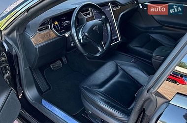 Ліфтбек Tesla Model S 2016 в Запоріжжі фото 9 Ліфтбек Tesla Model S 2016 в Запоріжжі