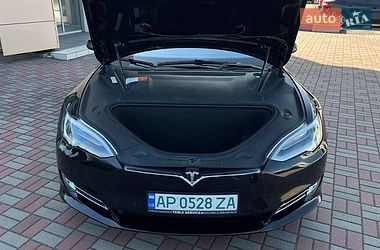 Ліфтбек Tesla Model S 2016 в Запоріжжі фото 10 Ліфтбек Tesla Model S 2016 в Запоріжжі