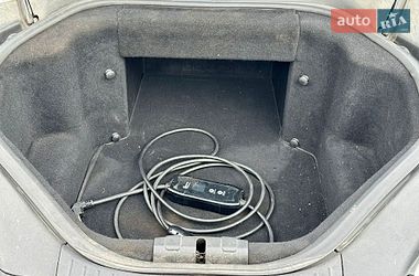 Лифтбек Tesla Model S 2014 в Буче