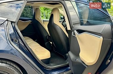 Лифтбек Tesla Model S 2014 в Буче