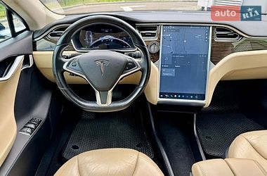 Лифтбек Tesla Model S 2014 в Буче