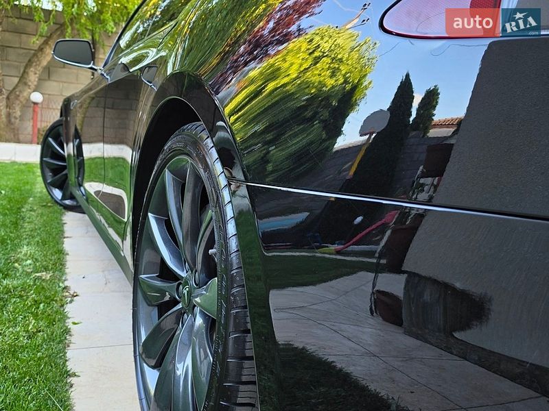 Лифтбек Tesla Model S 2013 в Одессе