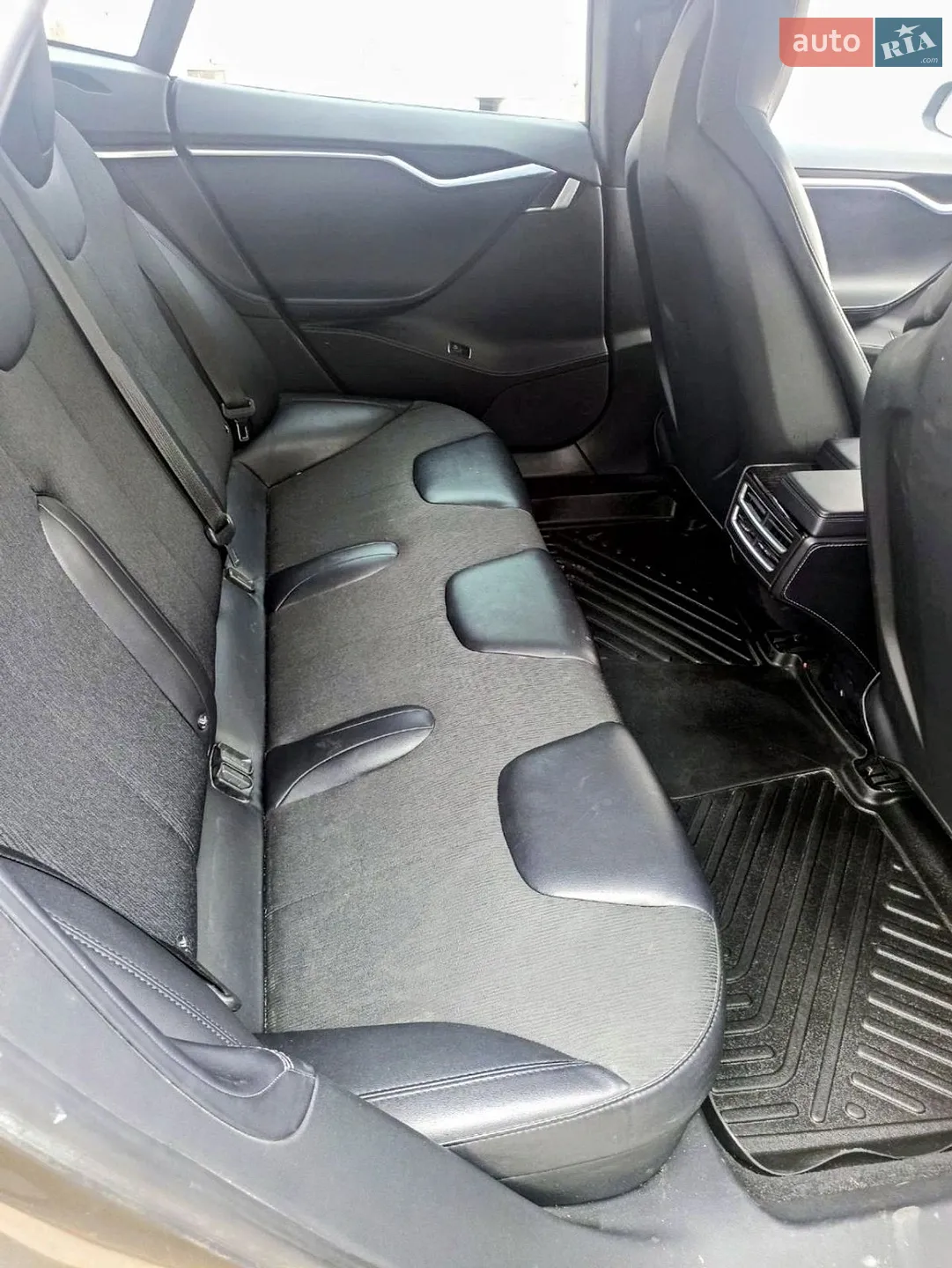 2016 Tesla Model S - мініатюра 15