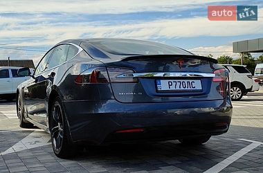 Лифтбек Tesla Model S 2016 в Виннице
