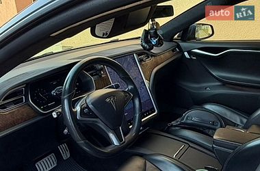 Ліфтбек Tesla Model S 2017 в Луцьку