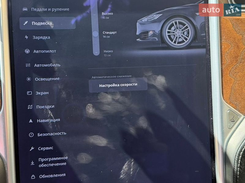 Ліфтбек Tesla Model S 2017 в Луцьку
