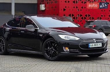 Лифтбек Tesla Model S 2013 в Тернополе
