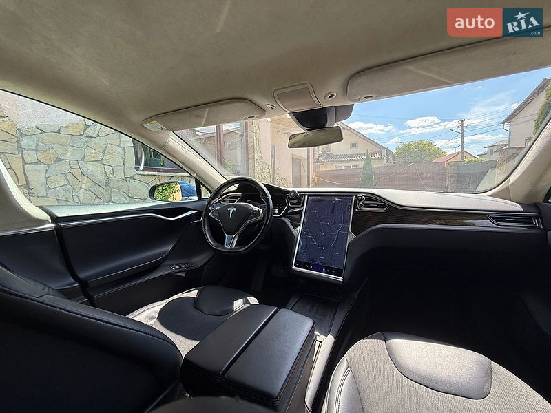 Лифтбек Tesla Model S 2016 в Ивано-Франковске фото 10 Лифтбек Tesla Model S 2016 в Ивано-Франковске