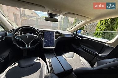 Лифтбек Tesla Model S 2016 в Ивано-Франковске фото 11 Лифтбек Tesla Model S 2016 в Ивано-Франковске