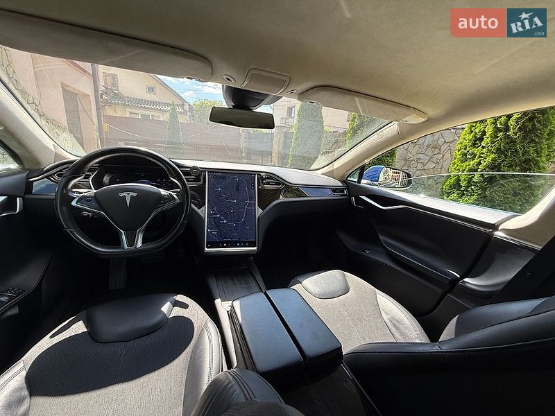 Лифтбек Tesla Model S 2016 в Ивано-Франковске фото 11 Лифтбек Tesla Model S 2016 в Ивано-Франковске