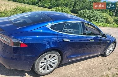 Лифтбек Tesla Model S 2016 в Ивано-Франковске фото 3 Лифтбек Tesla Model S 2016 в Ивано-Франковске
