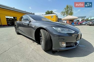 Лифтбек Tesla Model S 2015 в Чернигове фото 5 Лифтбек Tesla Model S 2015 в Чернигове